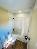Dolan's Inn & Suites