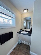 Dolan's Inn & Suites