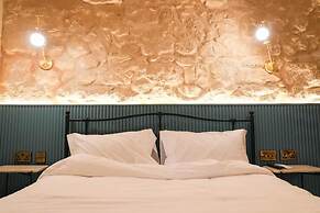 Fourteen Guesthouse