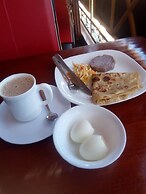 Oasis Guest House Voi