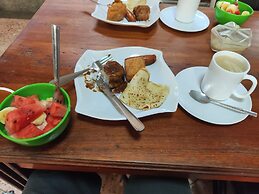 Oasis Guest House Voi
