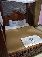 Oasis Guest House Voi