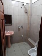 Oasis Guest House Voi