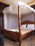 Oasis Guest House Voi