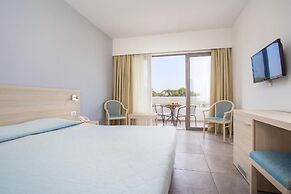 Niriides Hotel