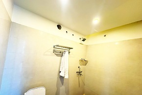 Hotel Ranjana Palace
