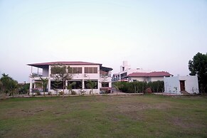 Sonchafa Resort Pauni