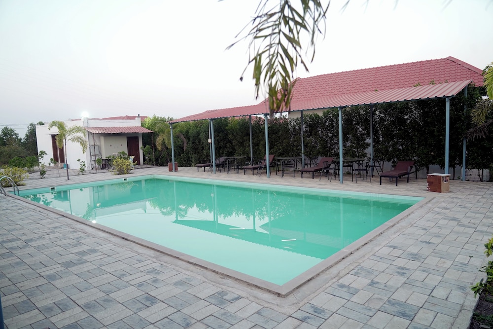 Sonchafa Resort Pauni