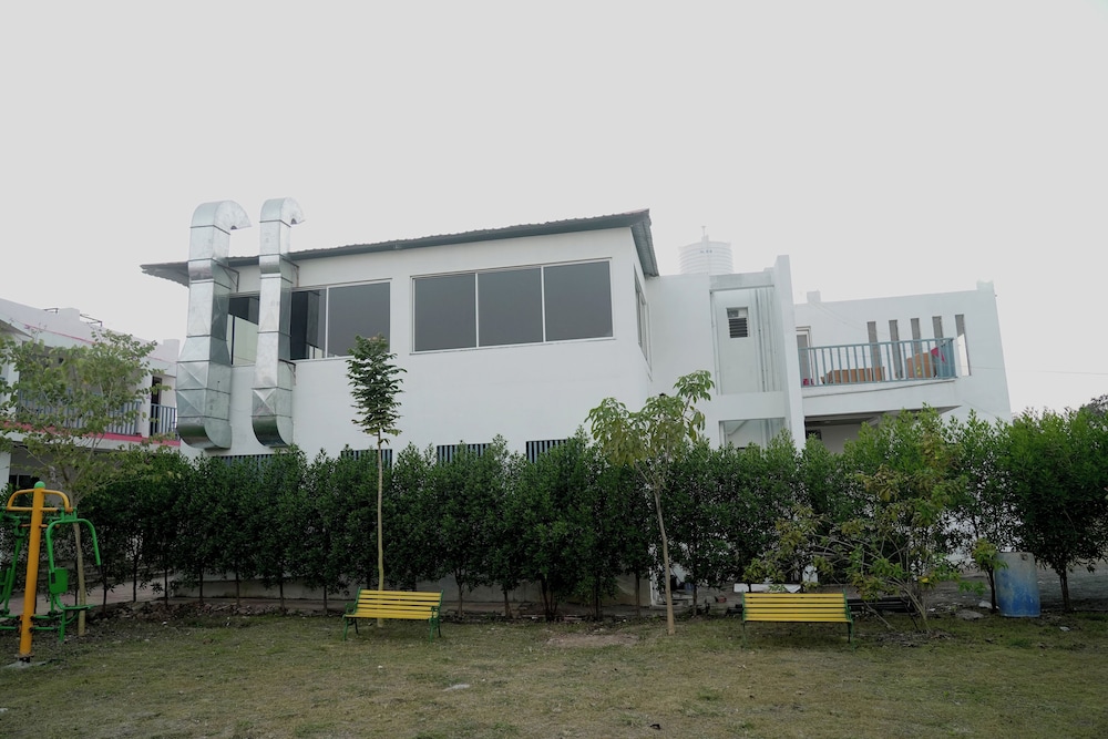 Sonchafa Resort Pauni