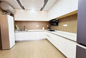 Lakefront 3BRM Holiday Villa in Kunming