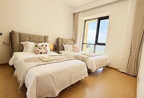 Lakefront 3BRM Holiday Villa in Kunming