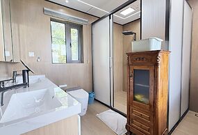 Lakefront 3BRM Holiday Villa in Kunming