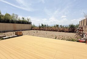 Lakefront 3BRM Holiday Villa in Kunming