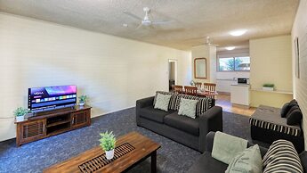 Emerald Gardens Motel and Apartments