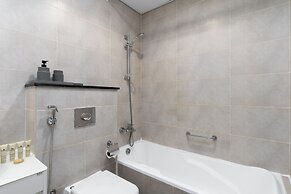 Maison Privee - Refined Studio w/ Top Facilities in Damac Hills