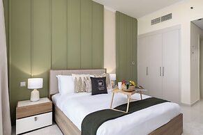Maison Privee - Refined Studio w/ Top Facilities in Damac Hills