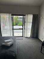 Charlies Motor Lodge