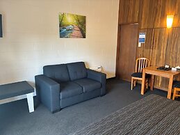 Charlies Motor Lodge