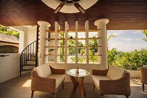 The Siren Resort