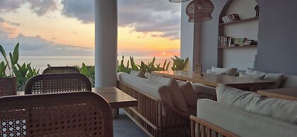 The Siren Resort