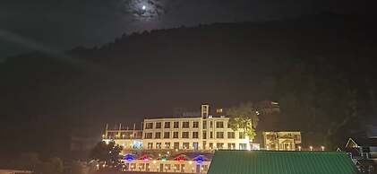 Aesquire Hotel