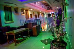 The Joy Hotel Voi