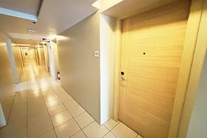 Foura Suites Makati
