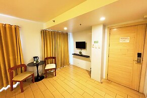 Foura Suites Makati