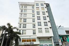 Foura Suites Makati