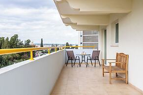 Melograno 2-BR Apt. & Terrace in Larnaca