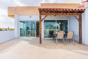 Melograno 2-BR Apt. & Terrace in Larnaca