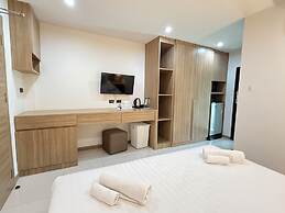 Love Rawai Hotel
