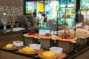 Love Rawai Hotel