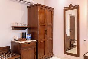 Amruthan Bagh Resort