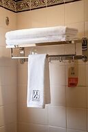 Luxe Grand Hotel