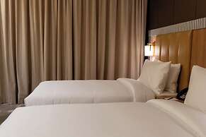 Luxe Grand Hotel