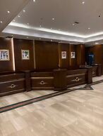 Luxe Grand Hotel