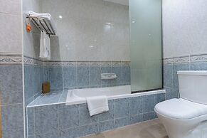 Luxe Grand Hotel