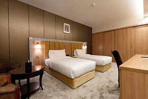 Luxe Grand Hotel