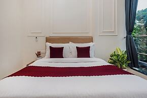 Hsquare Prime Stay