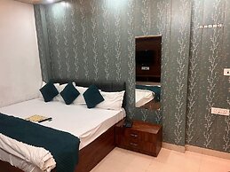 Ganga View Shree Ishan Dev Inn