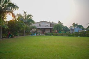 Taj Royal Farm