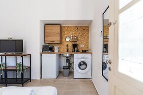 Mufasa Studio & Terrace in Larnaca