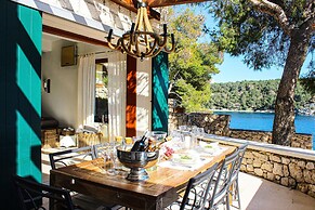 Seafront Villa Marella
