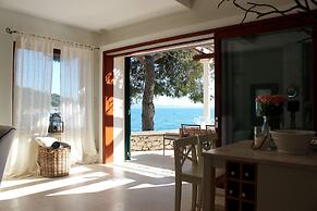 Seafront Villa Marella