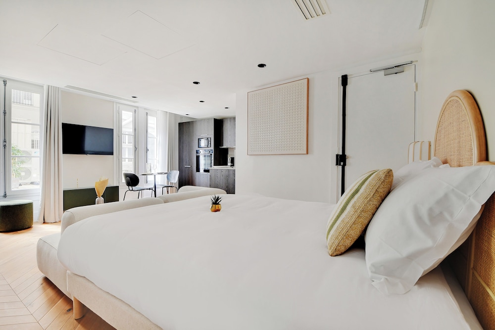 Libere Paris Haussmann