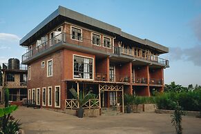 ZONDELA HOUSE