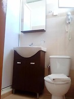 Nikos Hotel