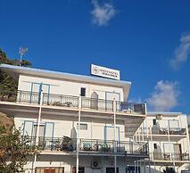 Nikos Hotel