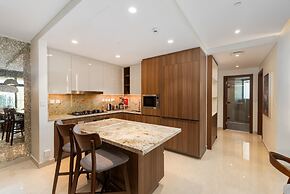 4BR Downtown Dream w Iconic Burj View